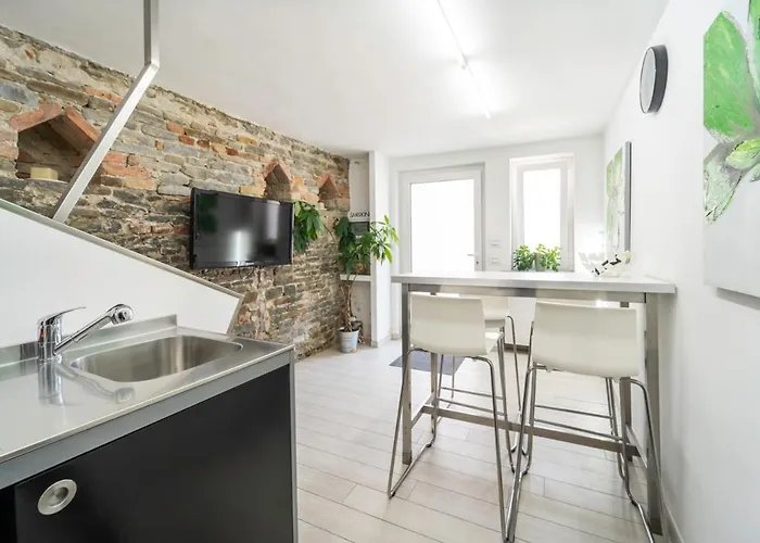 La House Appartement Neive